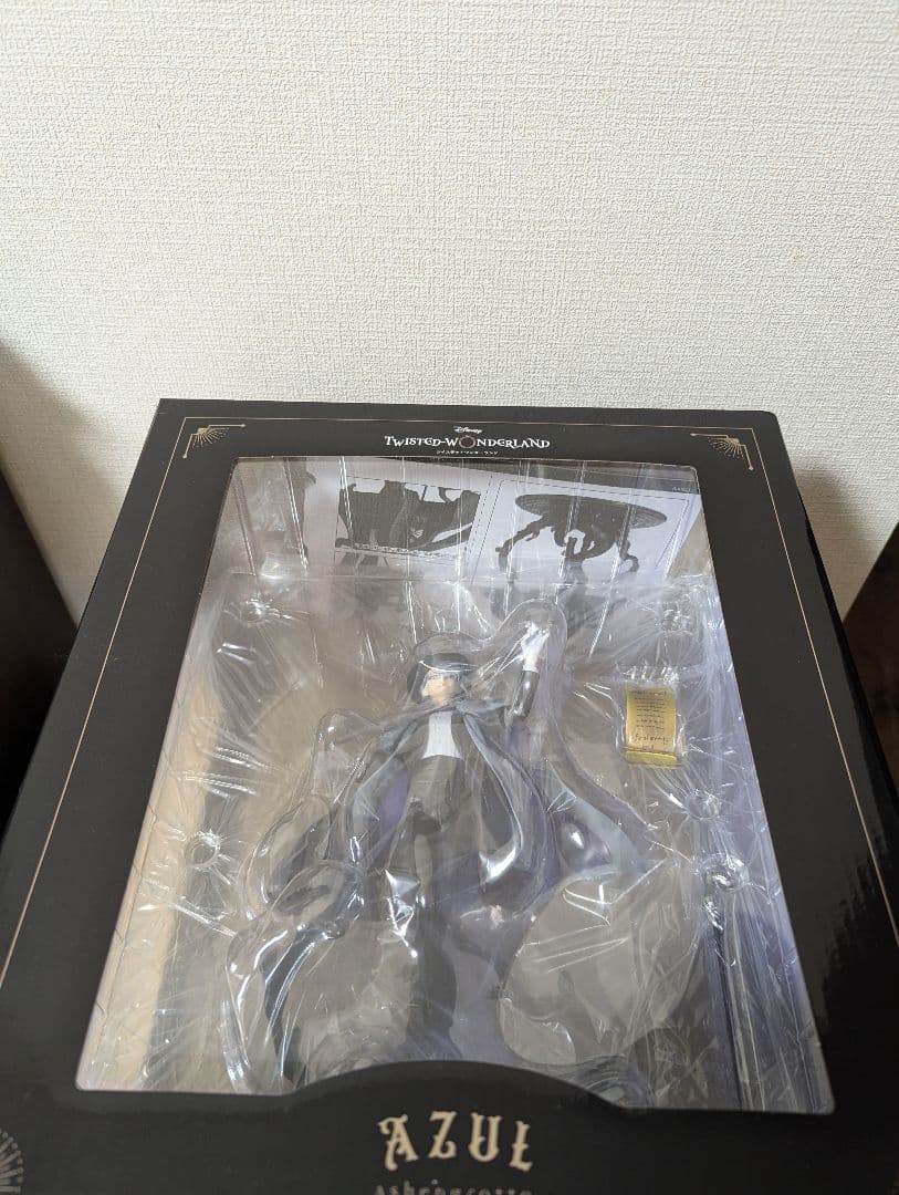 ツイステ　アズール　フィギュア