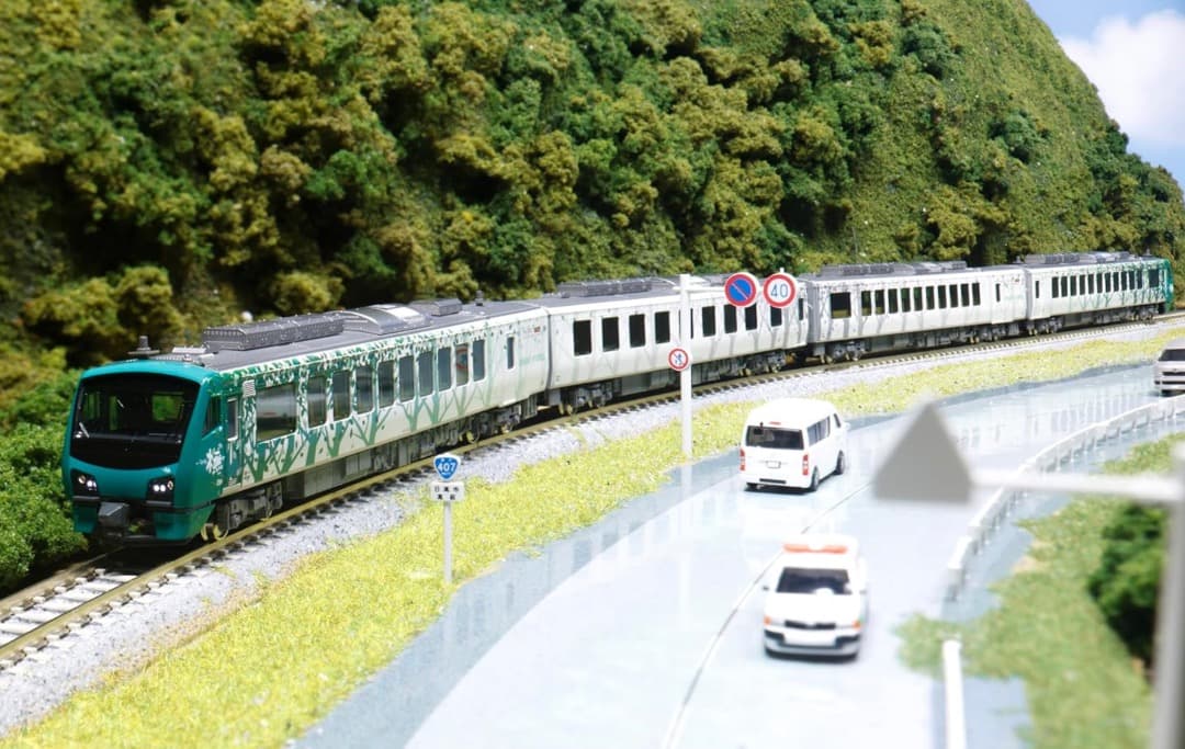 KATO HB-E300系 リゾートしらかみ橅(ブナ)編成 最新ロット