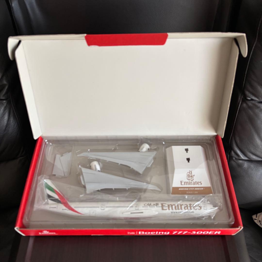 エミレーツ航空 Boeing 777-300ER 1/200