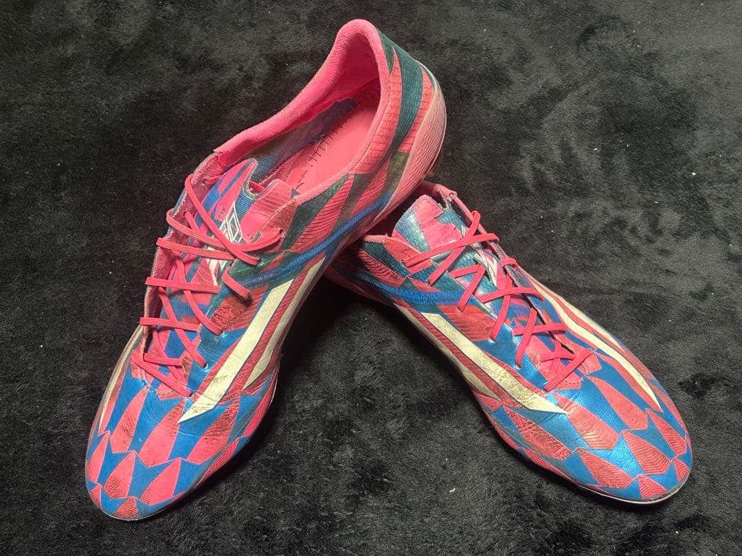 adidasサッカースパイク adizero f50 廃盤モデル