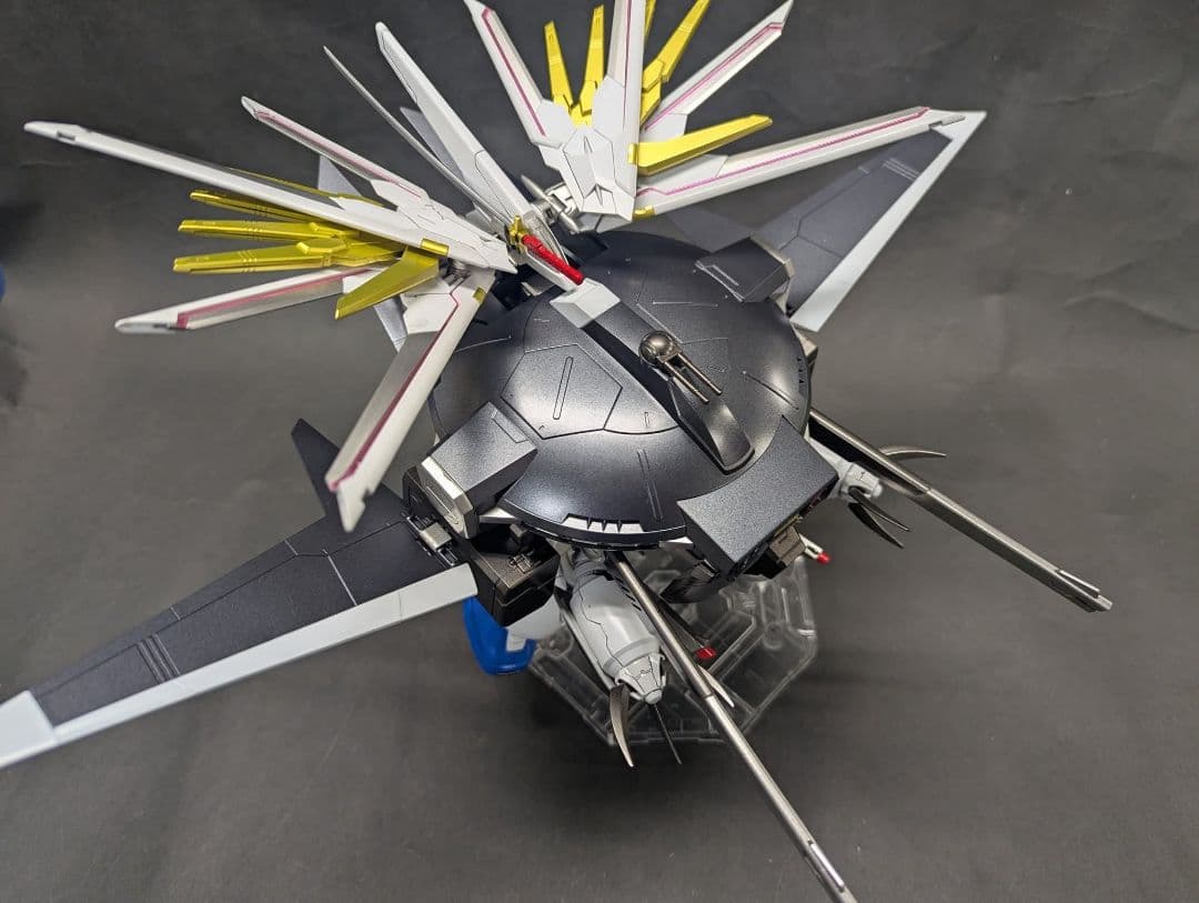 HGズゴック キャリアバーアイフリット、マイティーストライクフリーダム付き