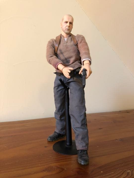 ダイハード　ブルースウイリス似　フィギュア1/6
