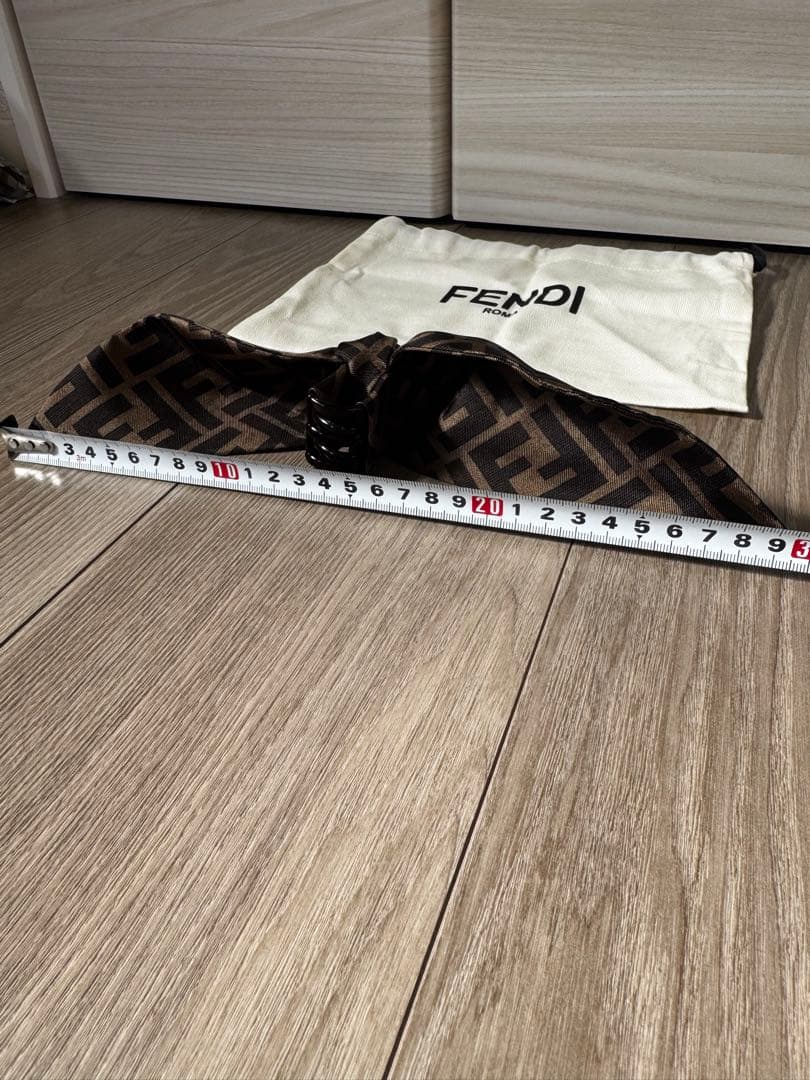FENDI ヘアアクセサリー ブラウン/ブラッククリップ✨✨美品✨✨