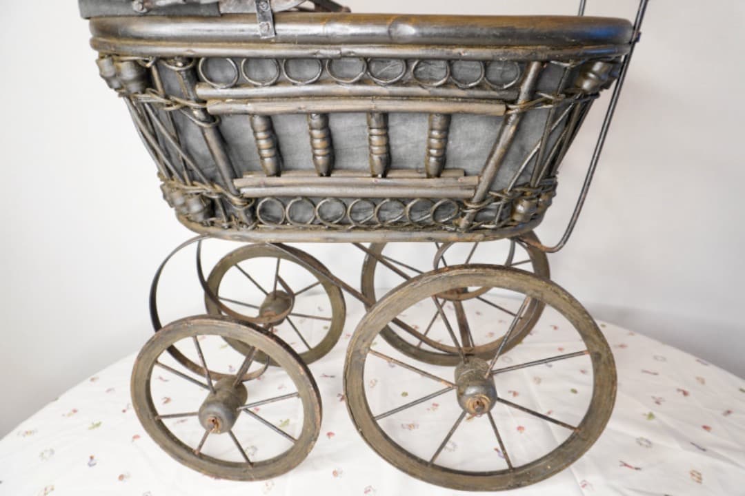 フランス アンティーク ドール用ベビーカー 乳母車 ラタン アイアン