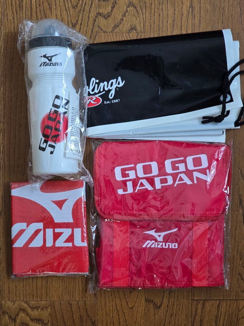 【期間限定値下げ】野球セット（グローブ・バット・ユニフォーム等）