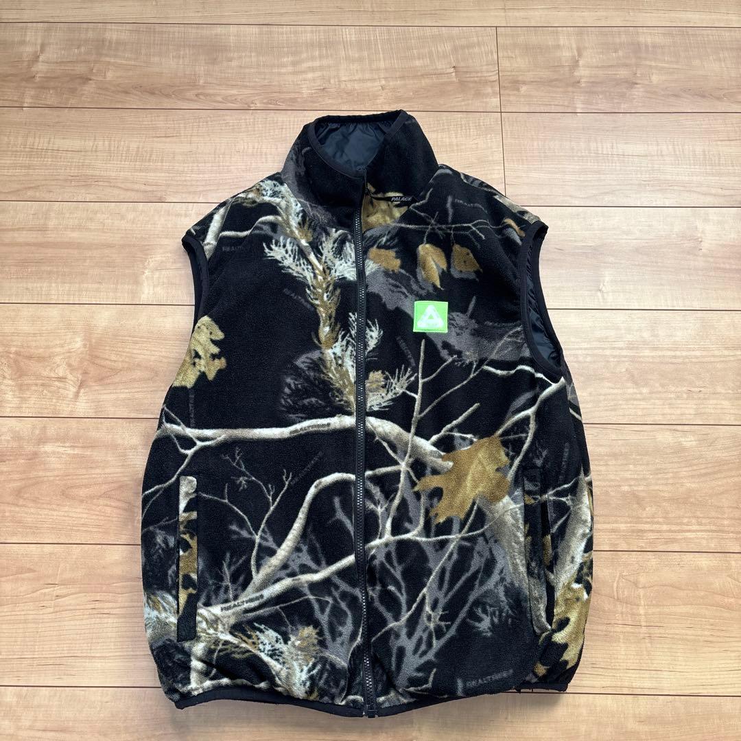PALACE カモフラージュ リバーシブル　フリースベスト