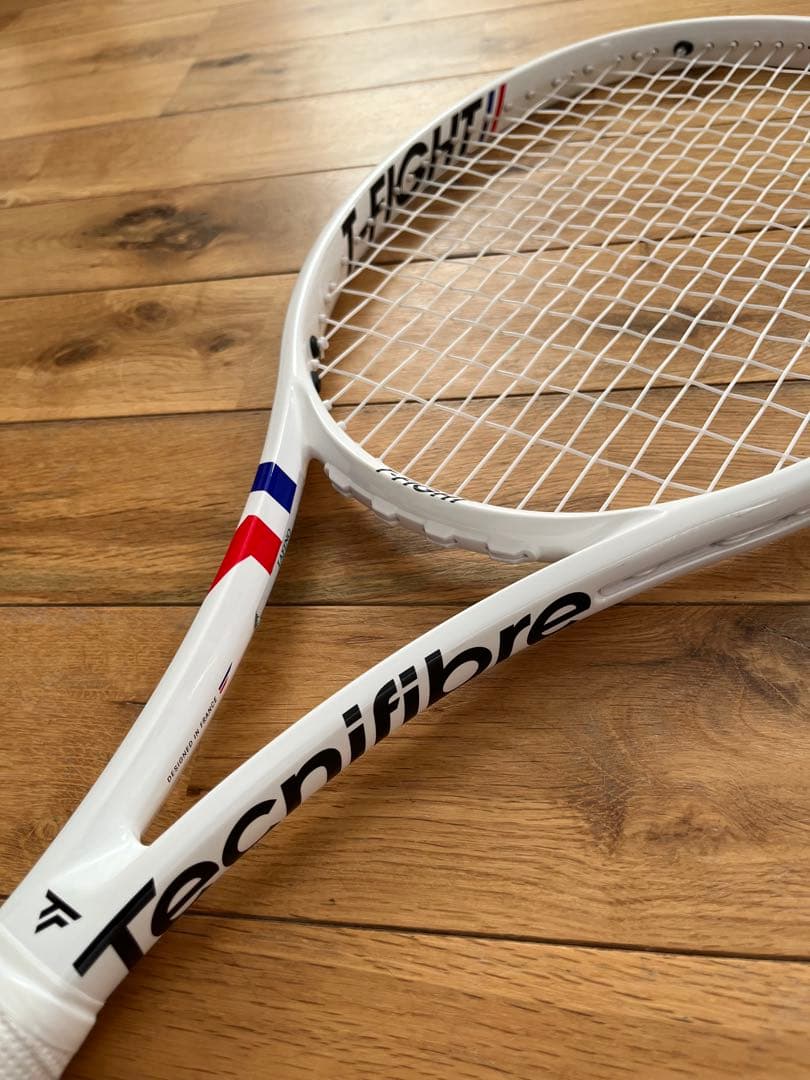 【2025年モデル】美品 テクニファイバー T-FIGHT 305S グリップ2