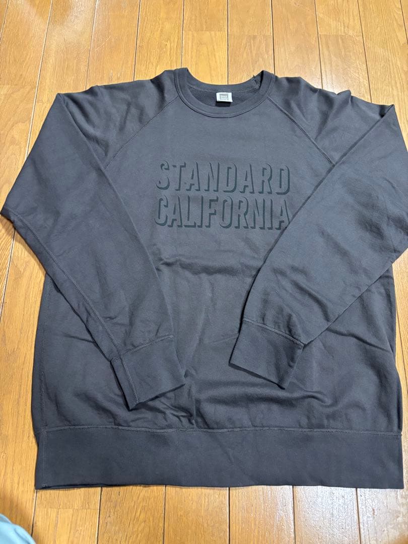 スタンドカルフォルニア SD Pima Crew Logo Sweat
