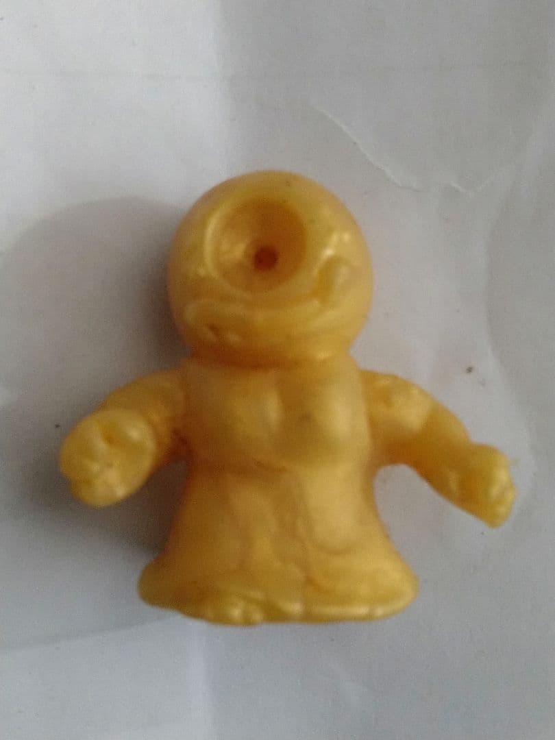 メデューサ 金 本体のみ ファミコンチョコ4弾 消しゴムフィギュア ロッテ