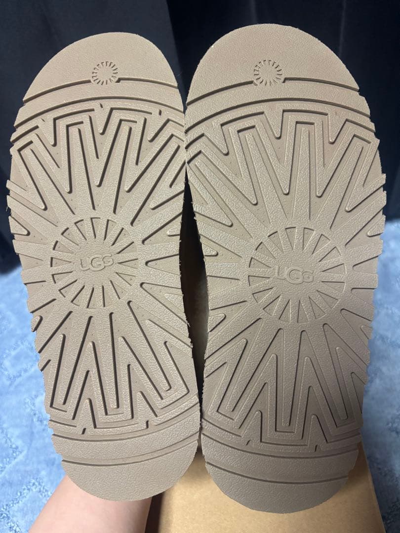 新品 UGG ムートンブーツTazzelle タゼル 23cm