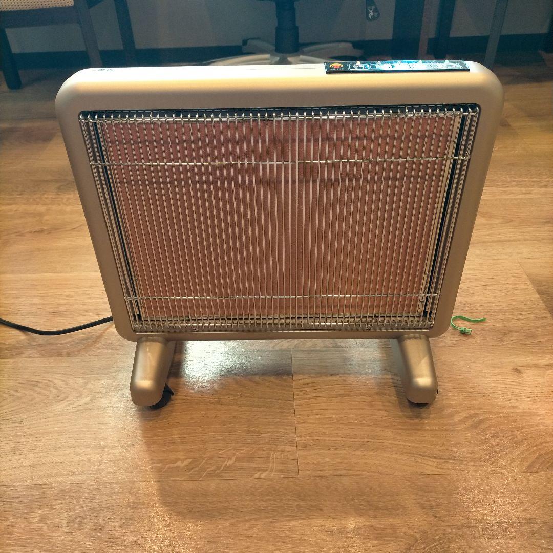 サンルミエエクセラ7 遠赤外線ヒーター