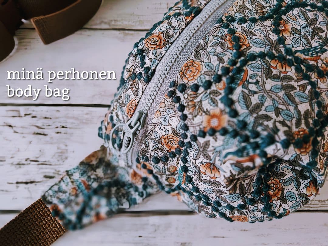 【数量限定】ミナペルホネン 伊勢丹限定 タンバリン+strawberrytree