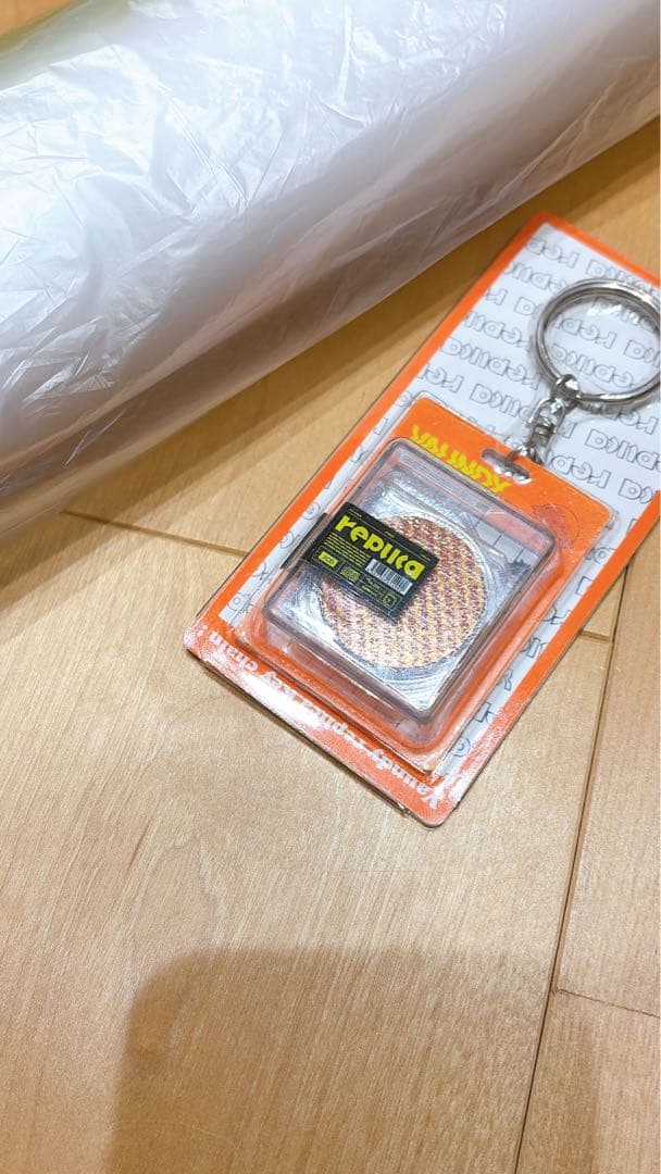 Vaundy replica ZERO ポスター　replicaキーホルダー