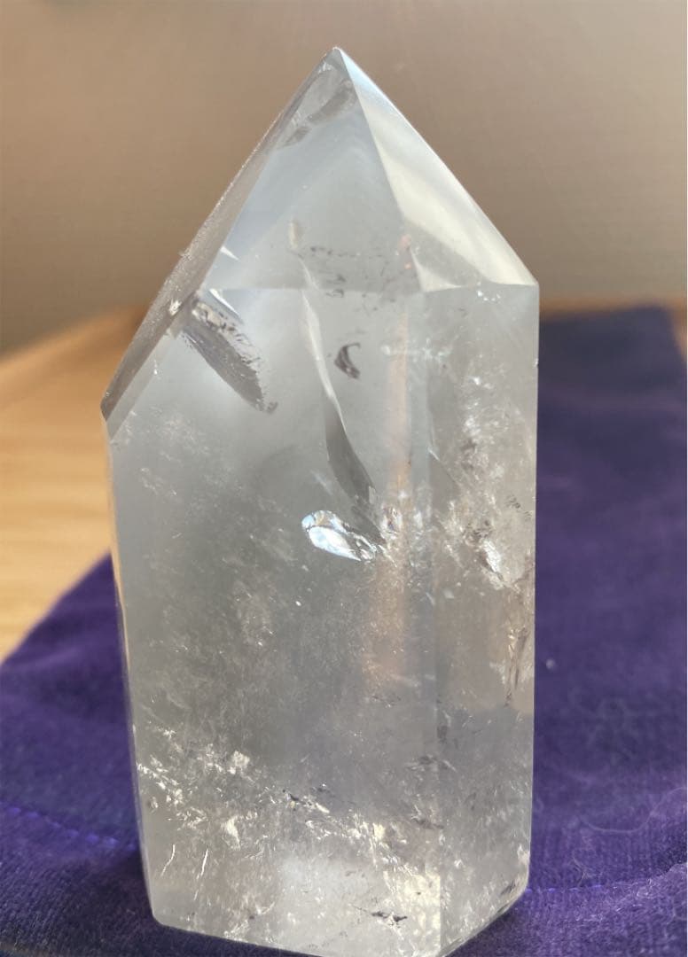 クリスタル　スモーキークォーツ　優しい光