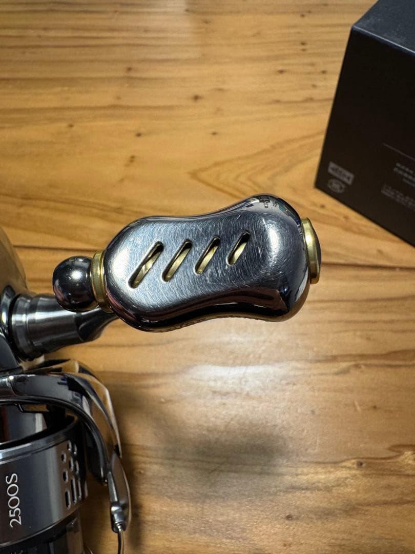 18ステラ STELLA 2500S スピニングリール