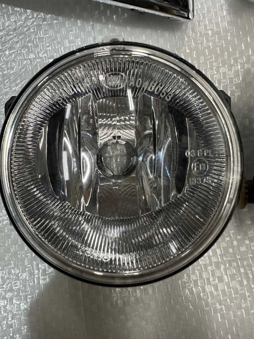 ダイハツ　タントカスタム　LA600S フォグランプ　メッキカバー