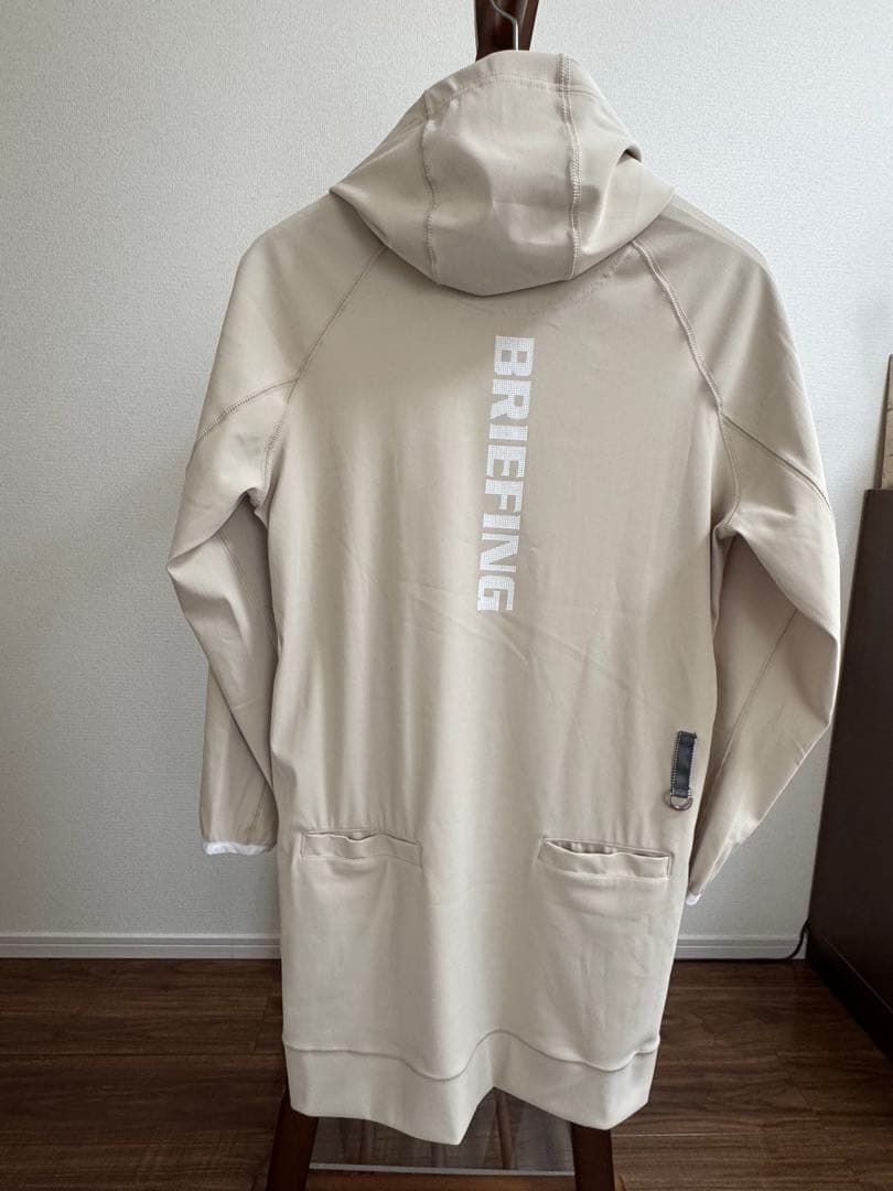 BRIEFING フード付きワンピース ベージュ