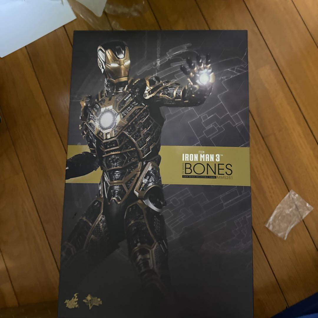 IRON MAN 3 BONES アイアンマン　ボーンズフィギュア