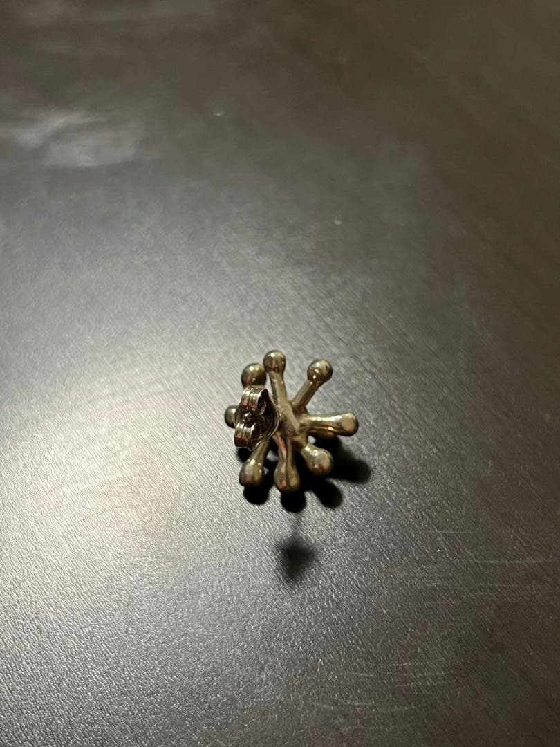 モニカカスティリオーニ　MONICA CASTIGLIONI