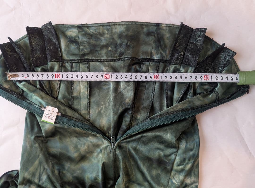 フラメンコ ツーピース ドレス グリーン レース フリル ナジャハウス Mサイズ