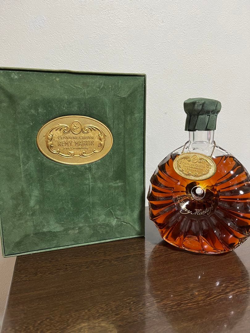 レミーマルタン セントークリスタル バカラボトル 700ml