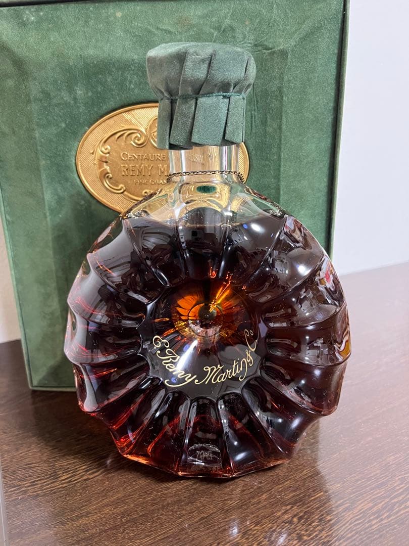 レミーマルタン セントークリスタル バカラボトル 700ml