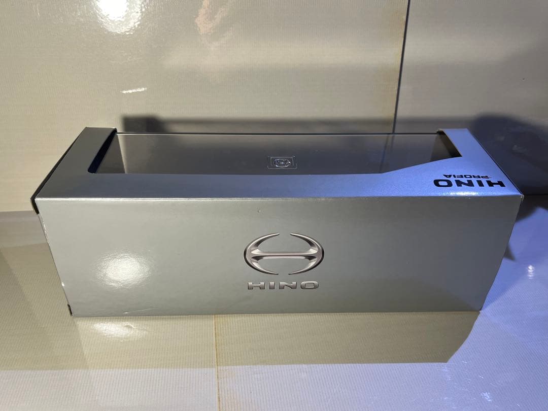 日野　プロフィア　模型