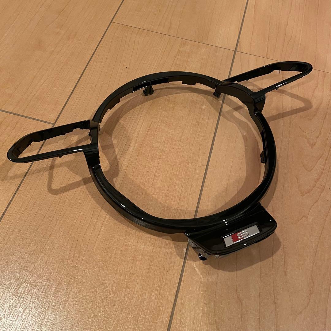 Audi A3, A4, A5, A6, RS3, RS4のステアリングホイール