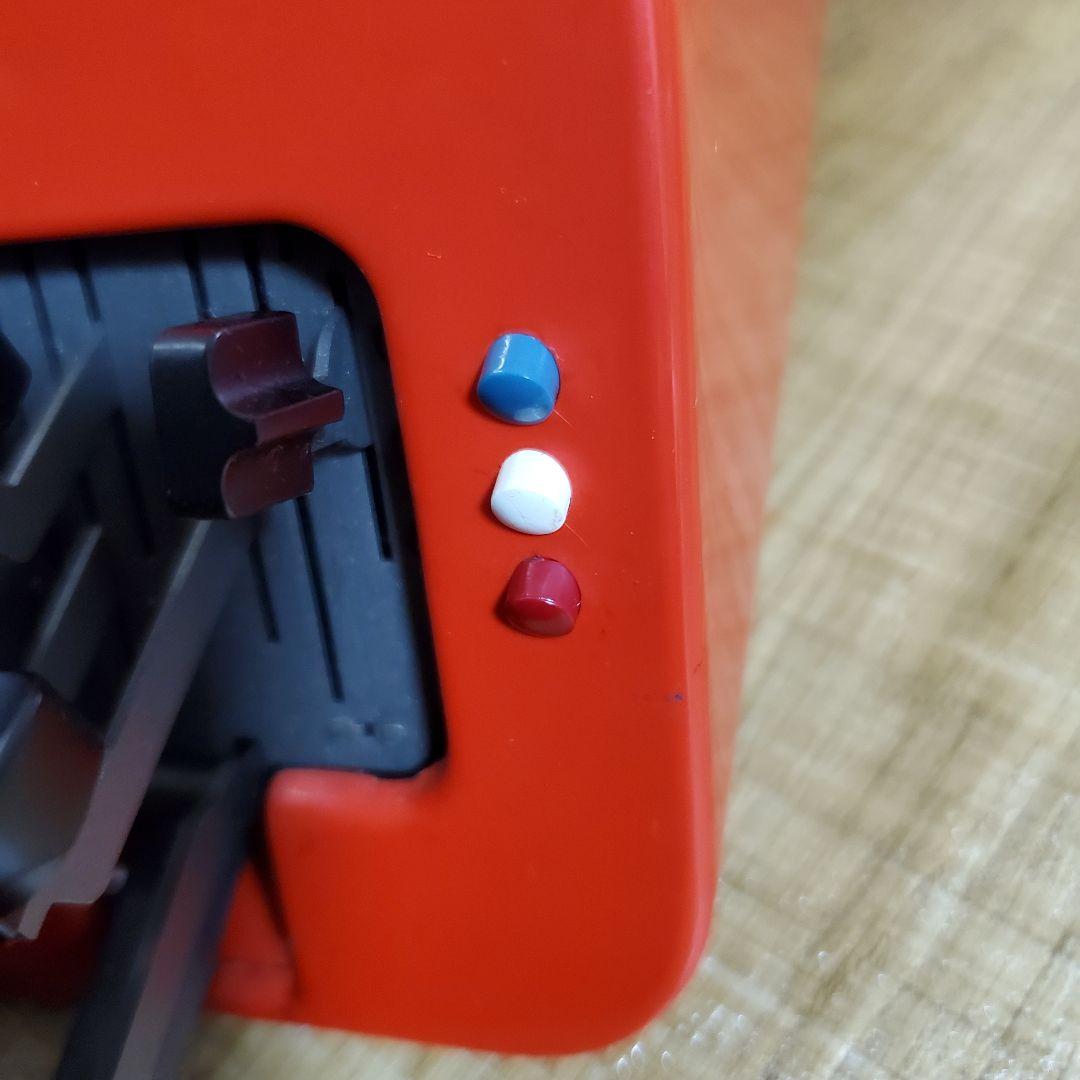 レトロ　Olivetti Valentine タイプライター ケース、説明書付き