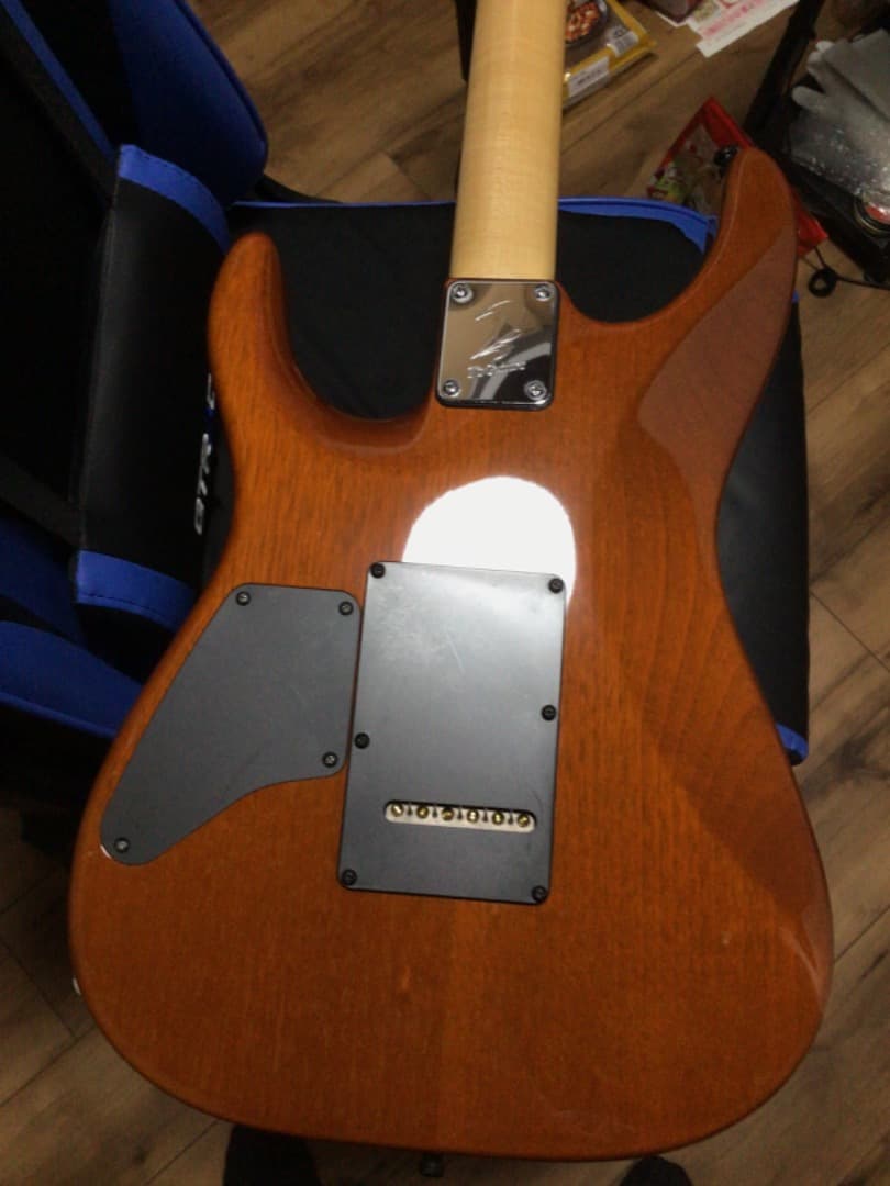 HKD999　T's Guitars DST-DX24 美品　柾目ネック