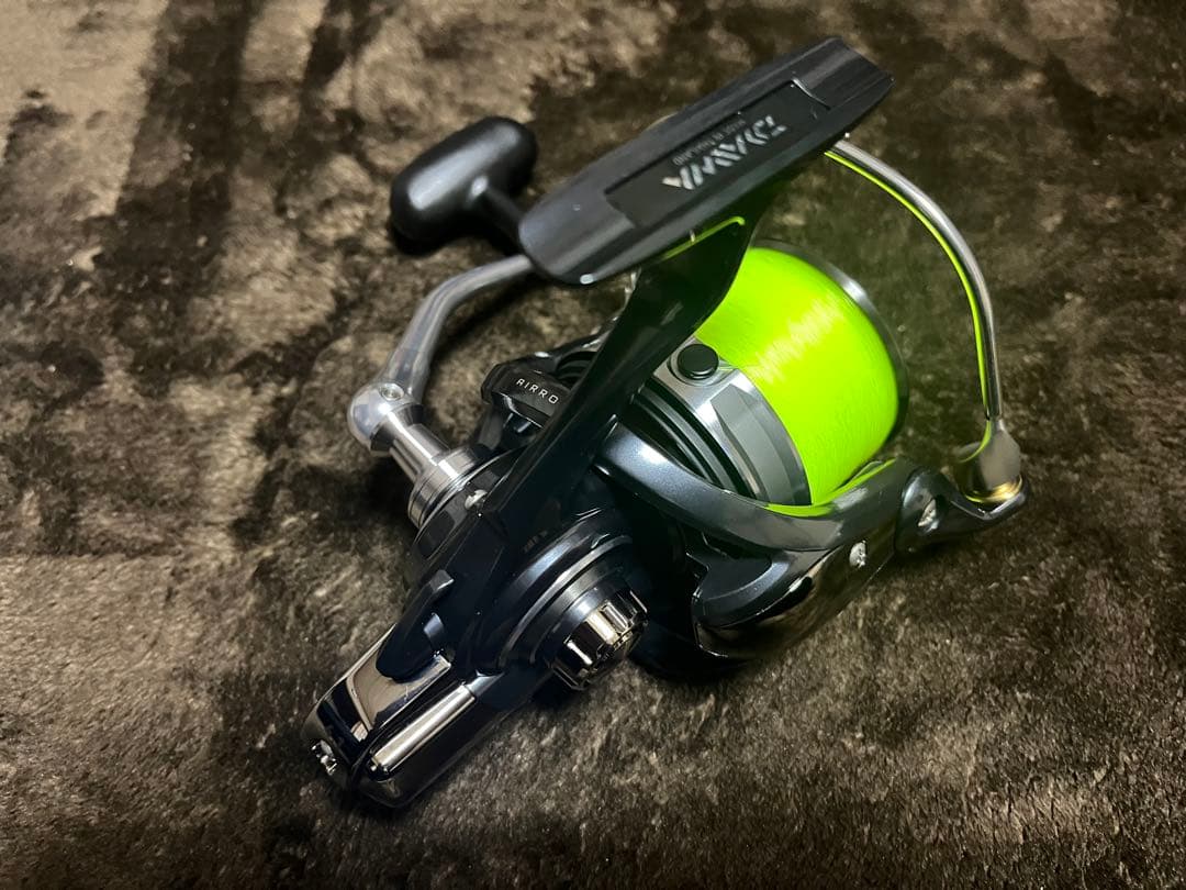 【zxcvbnm】トーナメント ISO 5000遠投 スプール+ライン付属