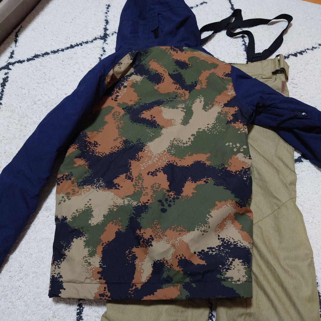 クイックシルバー　ARBN 150 迷彩柄 スノーボードウェア スキー　上下