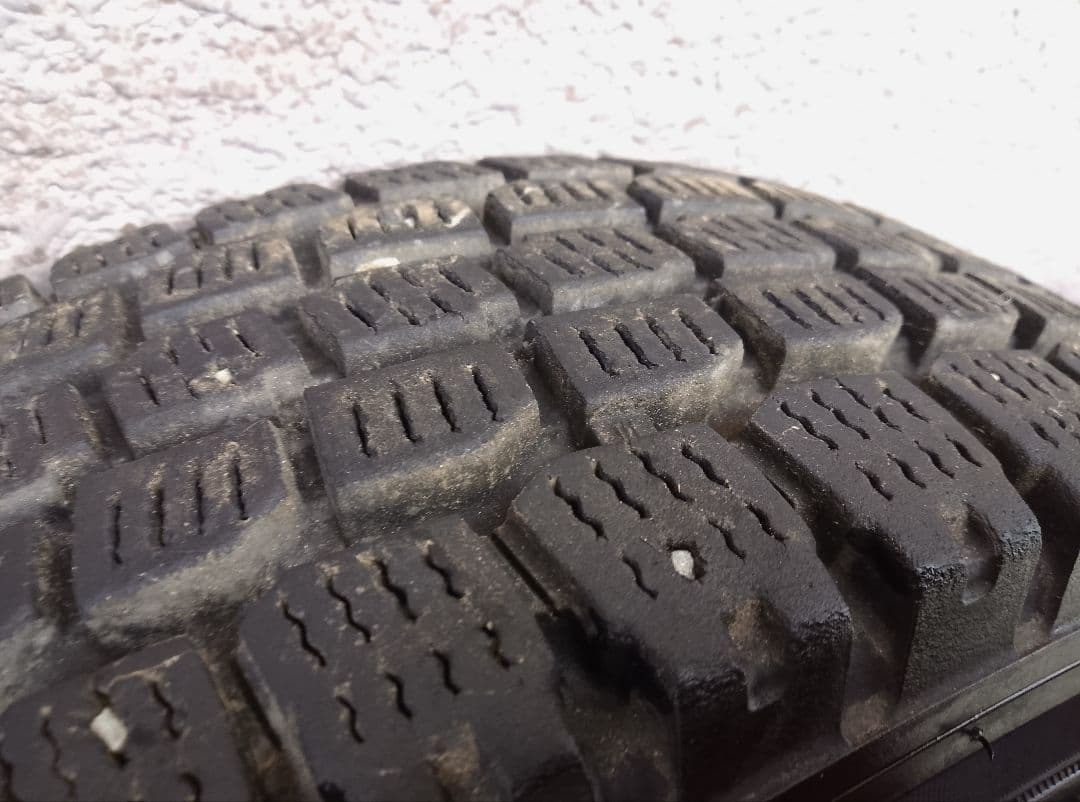 145R12 6PR LT・スタッドレスタイヤ・アルミホイール・2本のみ・2/2