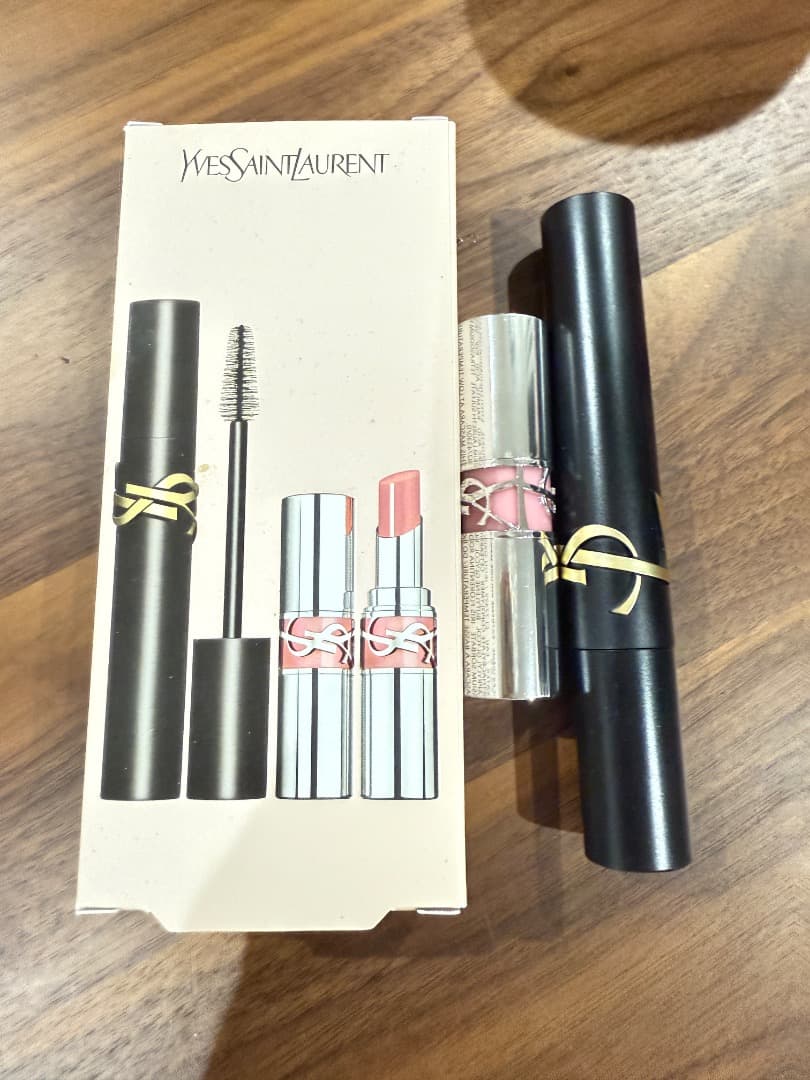 Yves Saint Laurent マスカラ＆リップスティックセット