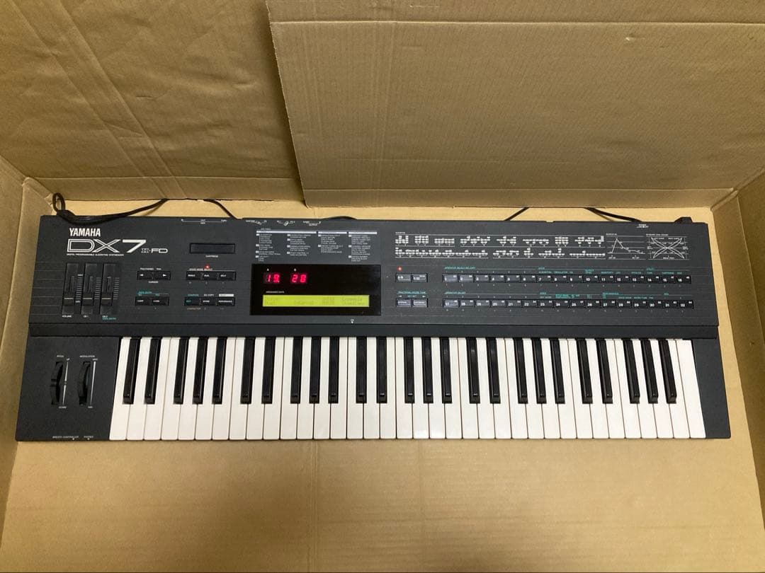YAMAHA DX7Ⅱ-FD シンセサイザー キーボード ヤマハ 0801