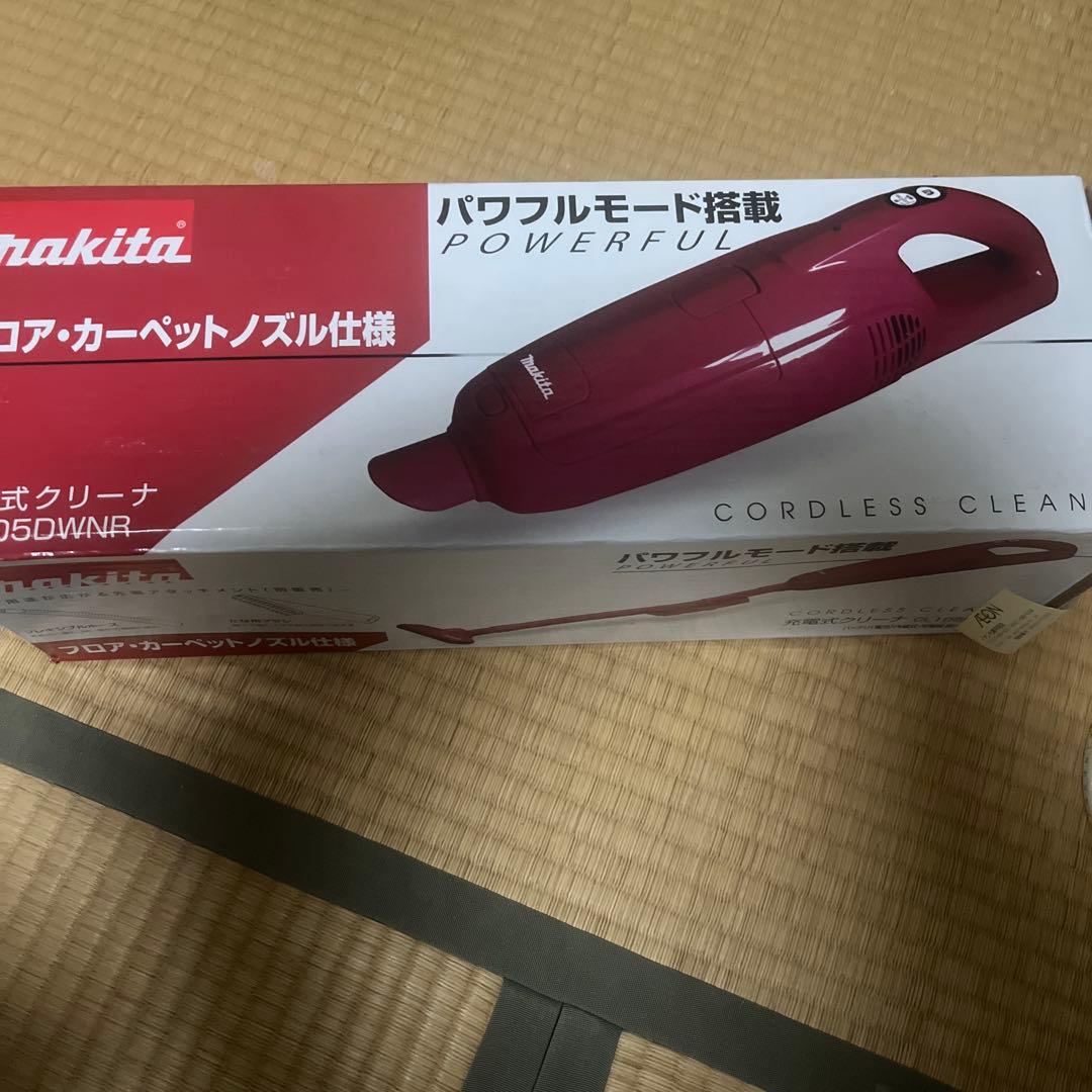 マキタ充電式クリーナーCL105DWNR（レッド）