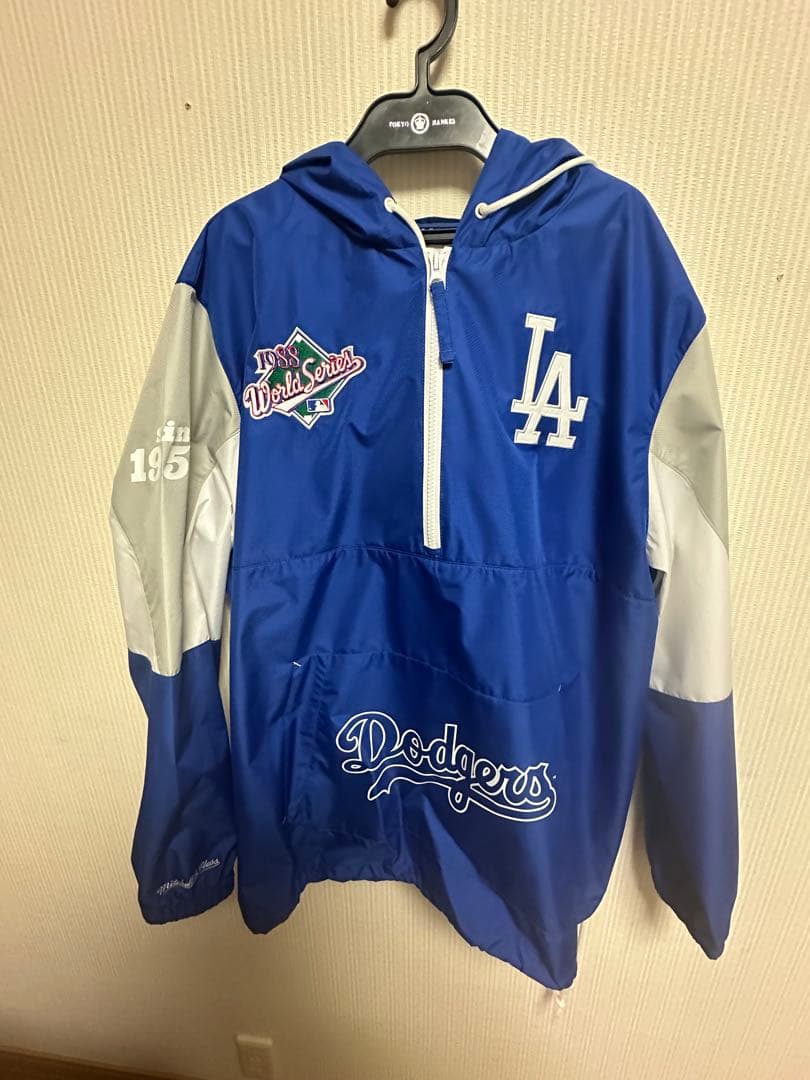 LA Dodgers ワールドシリーズ プルオーバー