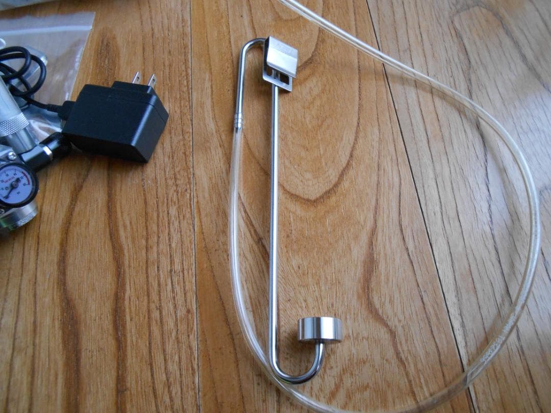 ハルデザイン　CO2レギュレーター　R4000-LS CO2ディフューザー付き