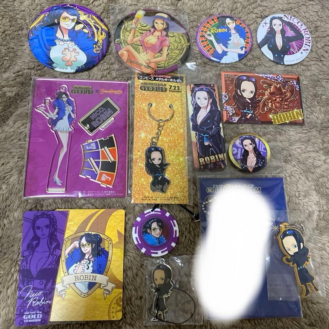 ワンピース　グッズ　缶バッジ　ロビン　アクスタ　アクリルスタンド