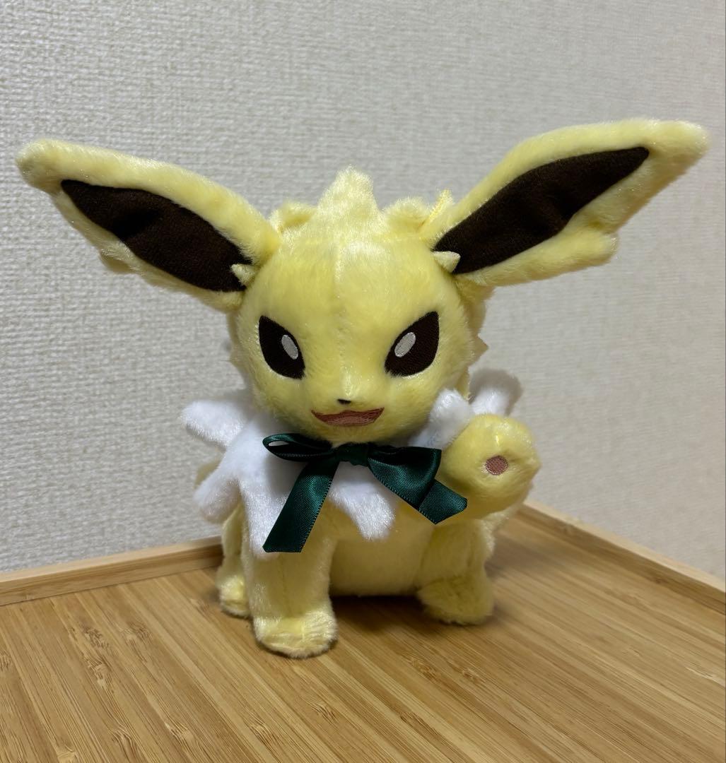 イーブイコレクション Eevee Collection サンダース　ぬいぐるみ