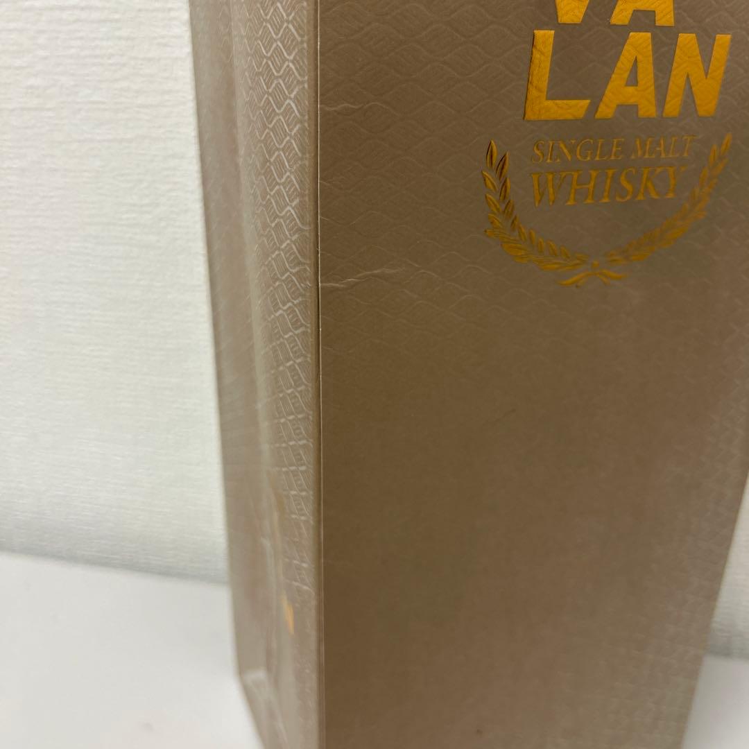 観賞用　KAVALAN SOLIST シングルモルトウイスキー 1000ml