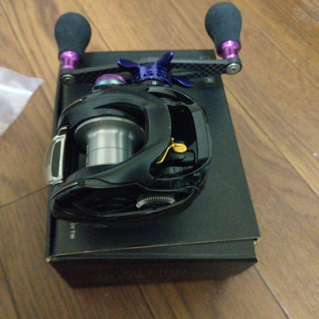 美品ジリオン10 左巻きリール 黒/紫　検スティーズ　アルファス　タトゥーラ