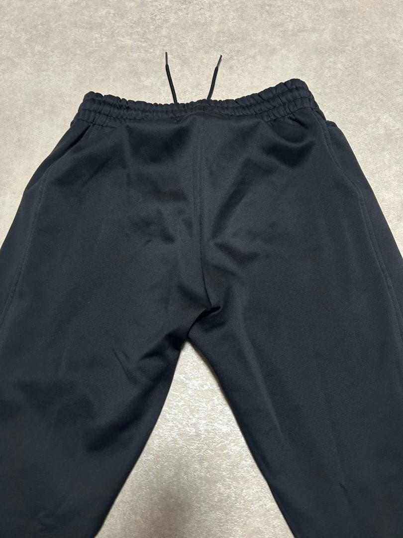 極美品 セットアップ アンダーアーマー ジャージ Mサイズ パーカー パンツ 黒