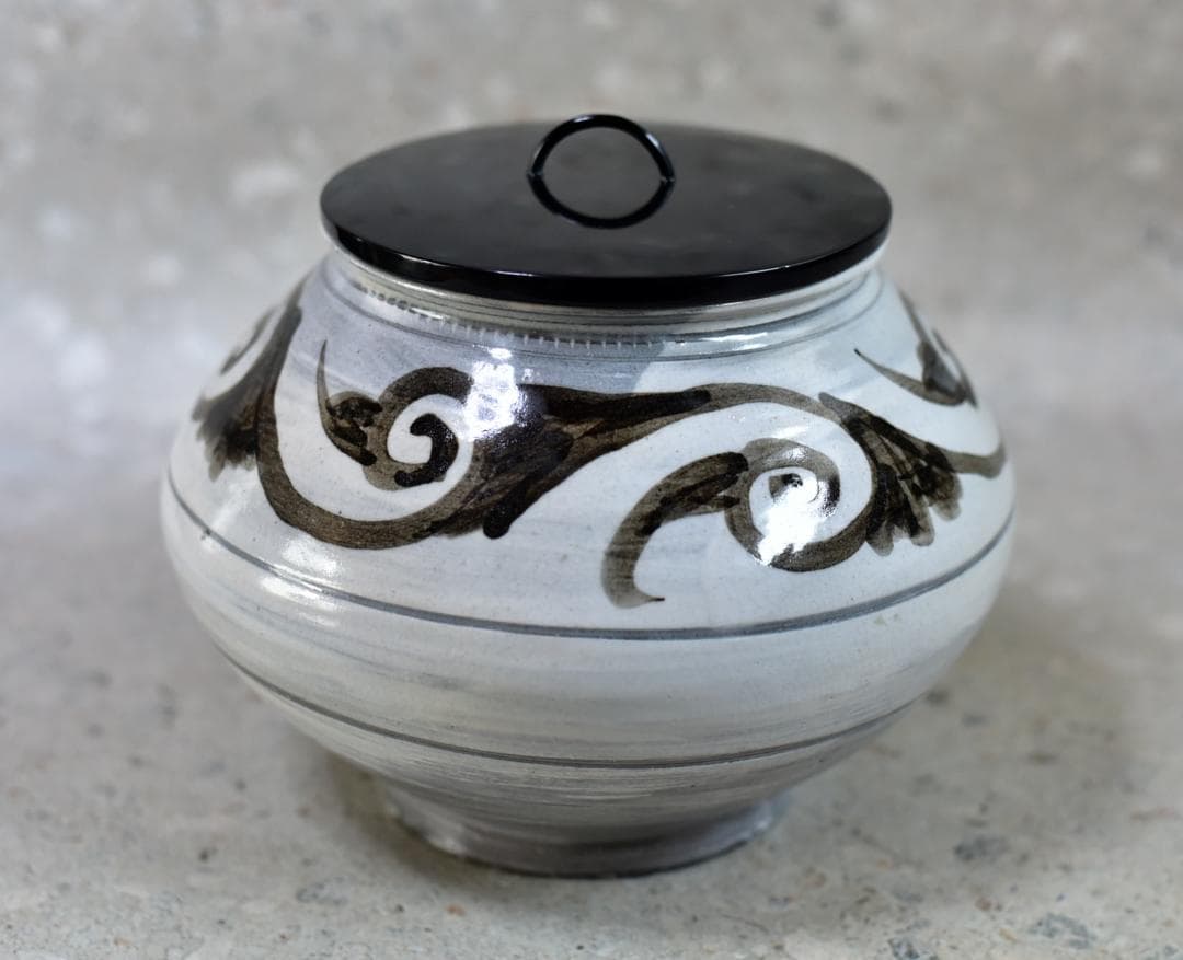 値下げ、高麗焼、一玉作　粉青砂器唐草紋水指【極上品】お茶道具/共箱