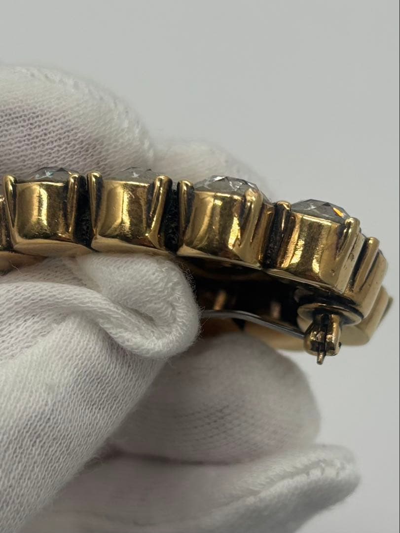 GUCCI グッチ ブローチ ダブルG クリスタル ラインストーン メタル GG