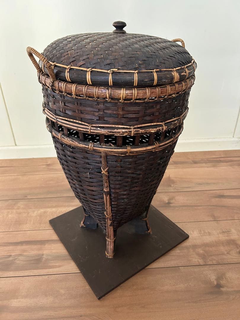 籐と竹の蓋付き 収納バスケット アンティーク アジア手工芸　置物