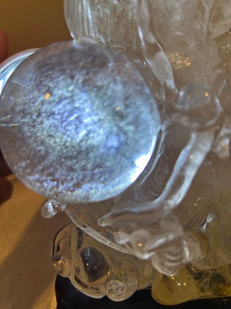 天然水晶 彫刻品 風水置物 龍と水晶球 1527g