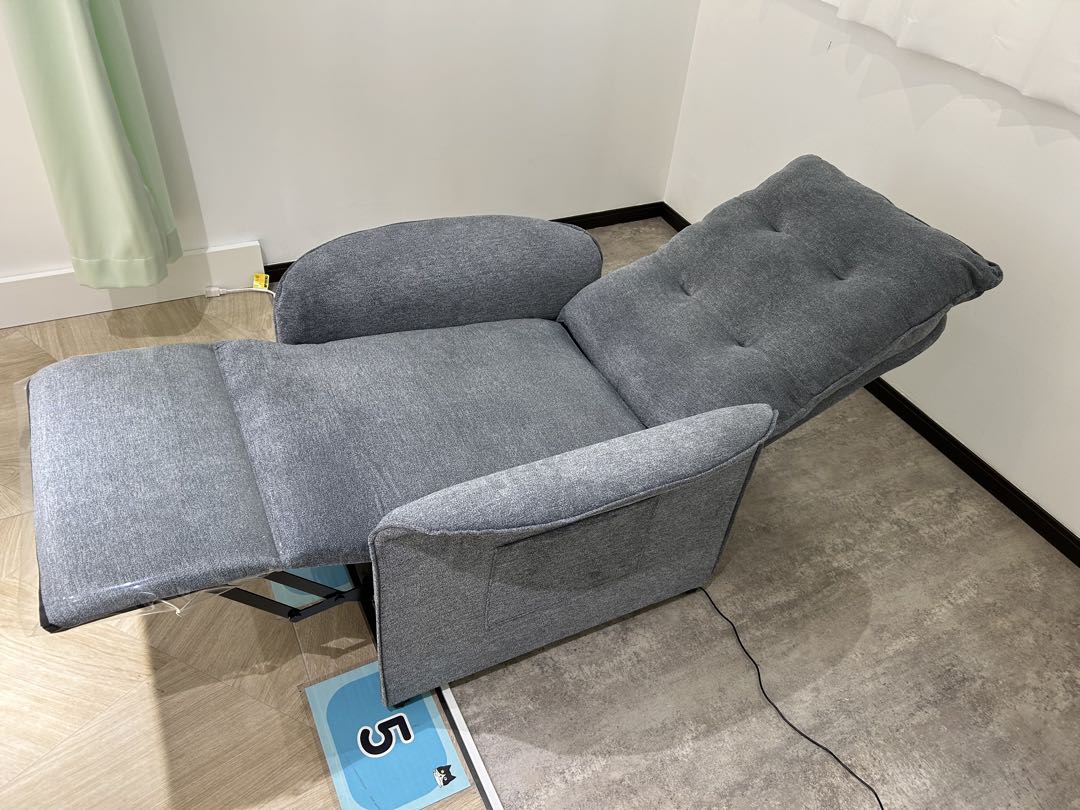 【梱包メルカリ便で配送】電動リクライニングソファ1人用【フカフカです】