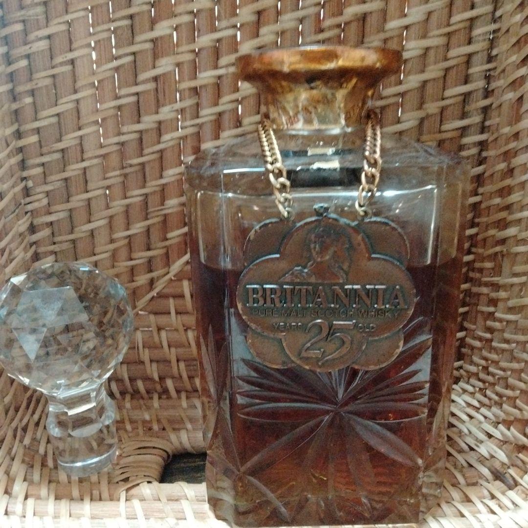 BRITANNIA 25年 スコッチウイスキーオマケのミニボトル追加しましたー