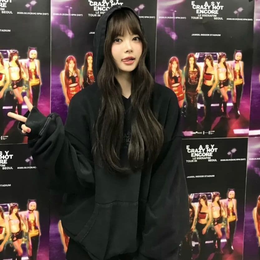 ルセラフィム ソウルコン アパレル HOODIE フーディー パーカー M